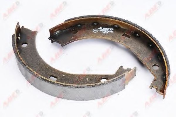 Комплект тормозных колодок, стояночная тормозная система ROULUNDS BRAKING 0423