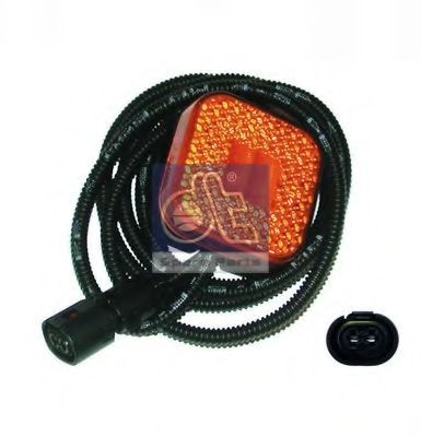 Боковой габаритный фонарь DT 331110