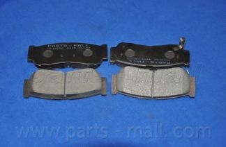 Комплект тормозных колодок, дисковый тормоз PARTS-MALL PKA-032-S