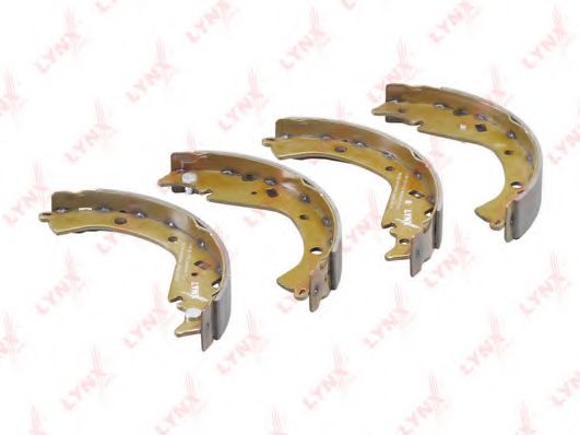Комплект тормозных колодок LYNXauto BS7512