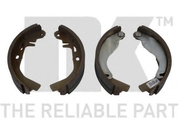 Комплект тормозных колодок NK 2736327