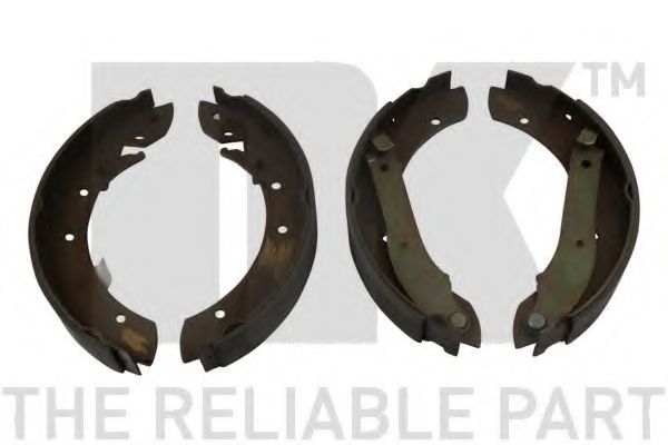 Комплект тормозных колодок NK 2799346