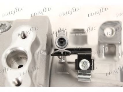 Компрессор, кондиционер BEHR SERVICE 8FK351109421