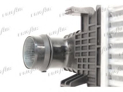 Интеркулер BEHR SERVICE 8ML376899191