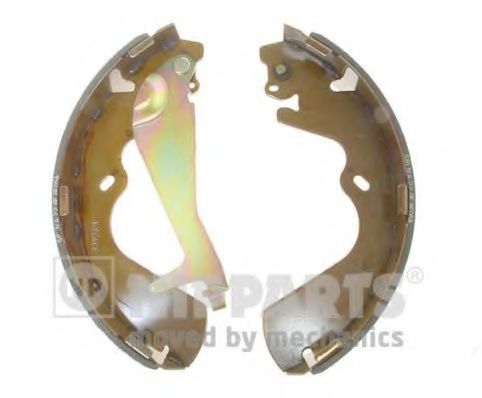 Комплект тормозных колодок NIPPARTS J3500527