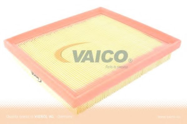 Воздушный фильтр VAICO V70-0234