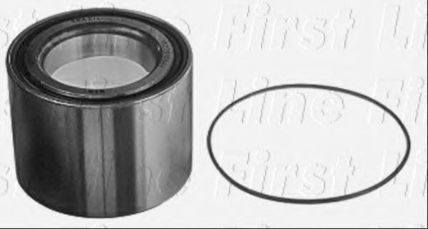 Комплект подшипника ступицы колеса FIRST LINE FBK1303