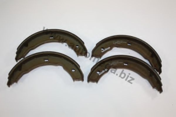 Комплект тормозных колодок AUTOMEGA 3042410K4