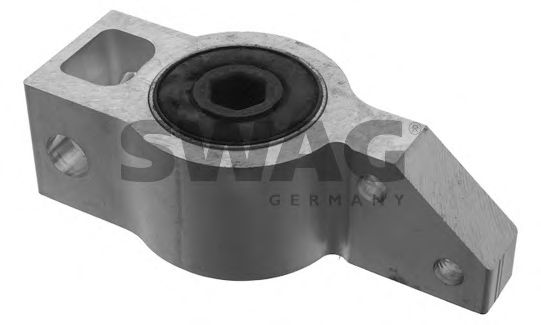 Подвеска, рычаг независимой подвески колеса SWAG 32 93 3972