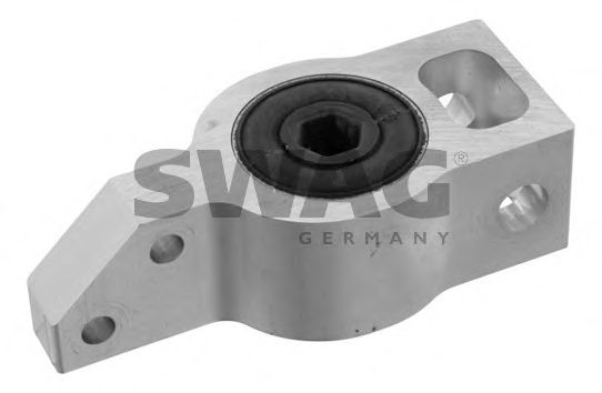 Подвеска, рычаг независимой подвески колеса SWAG 32 93 4839