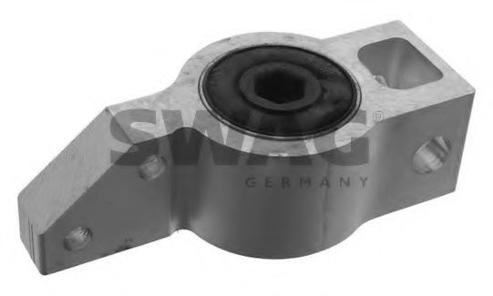 Подвеска, рычаг независимой подвески колеса SWAG 32 93 3971