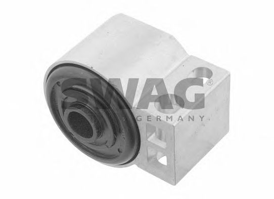 Подвеска, рычаг независимой подвески колеса SWAG 57 92 9985